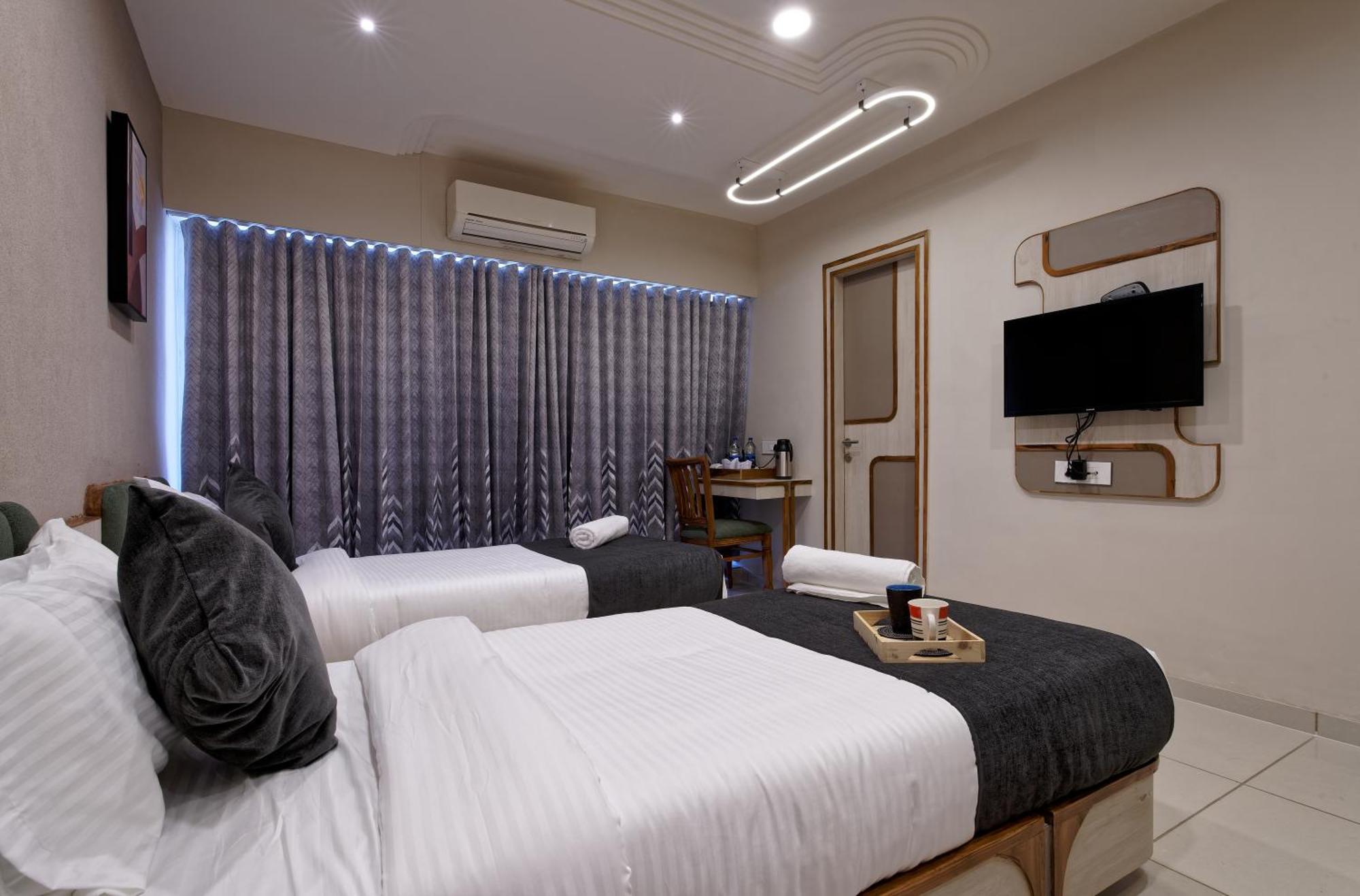 Exora Inn Ahmedabad Eksteriør billede