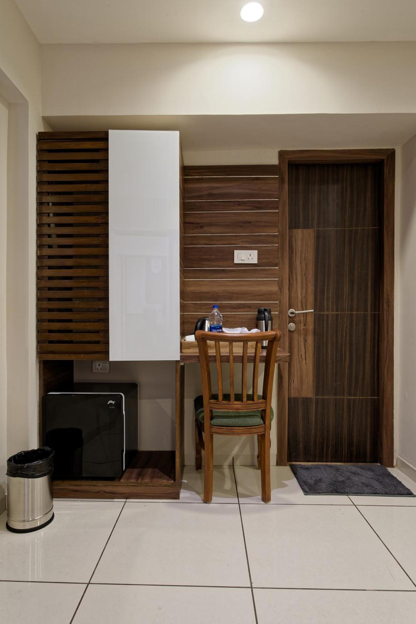 Exora Inn Ahmedabad Eksteriør billede