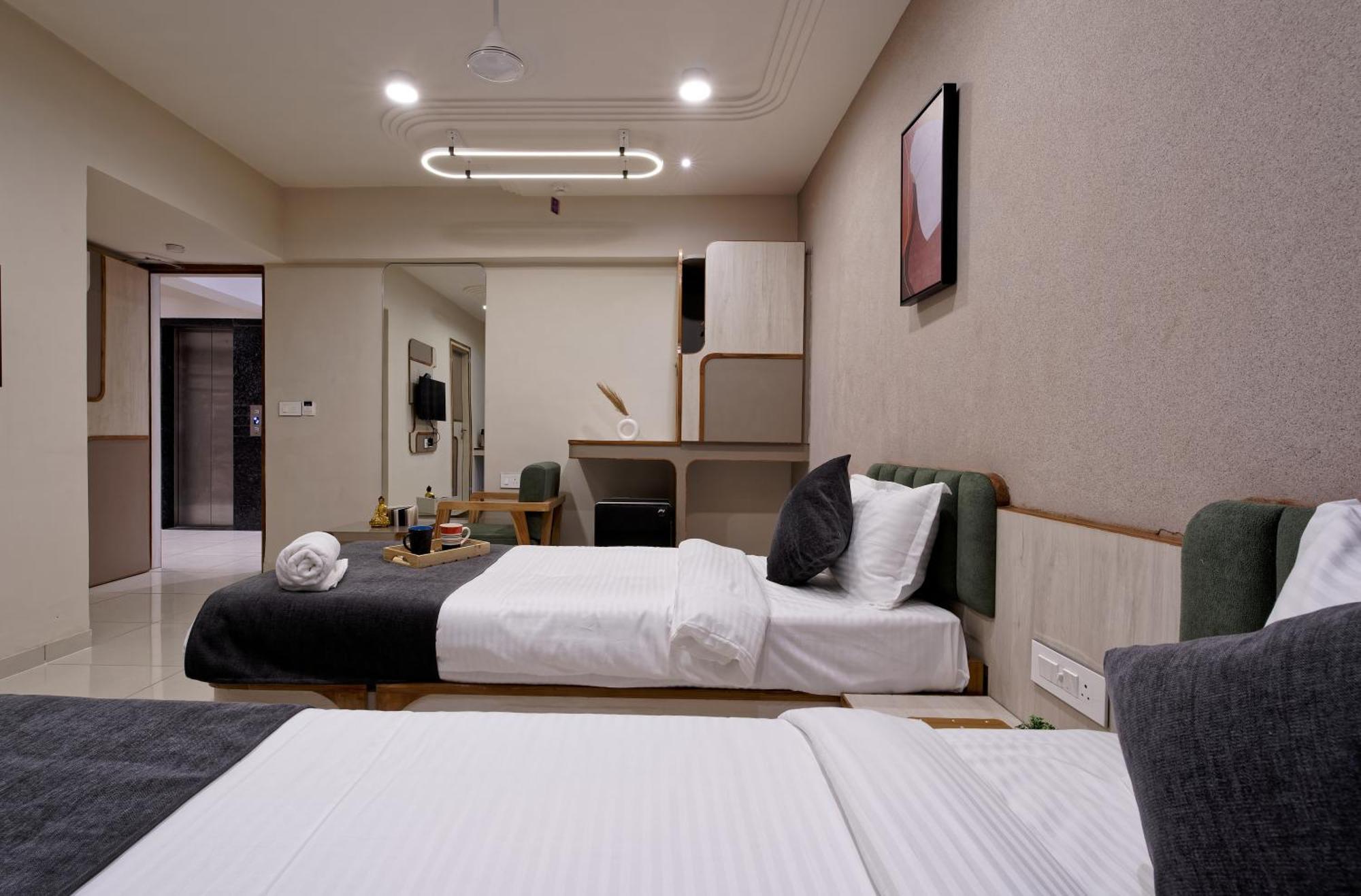 Exora Inn Ahmedabad Eksteriør billede