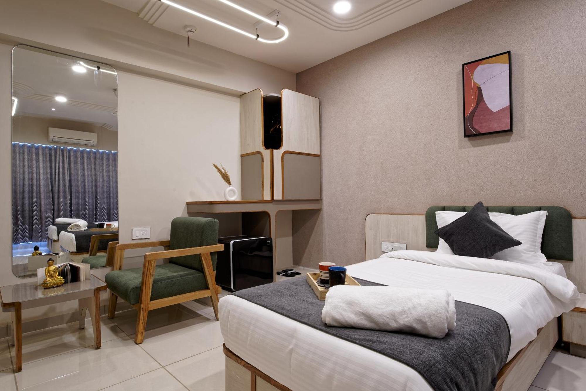 Exora Inn Ahmedabad Eksteriør billede