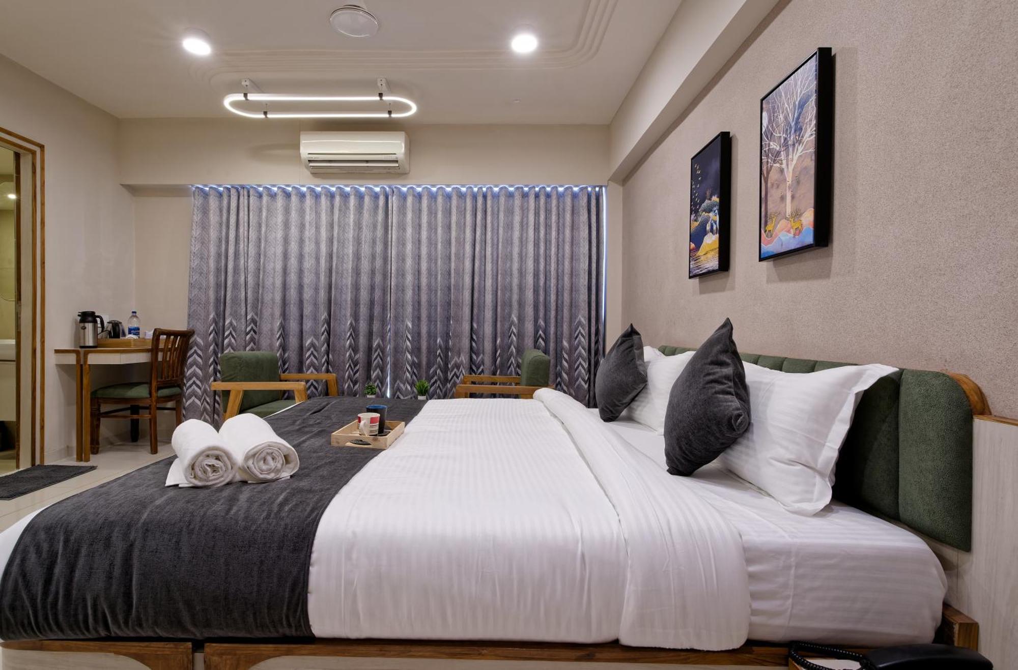 Exora Inn Ahmedabad Eksteriør billede